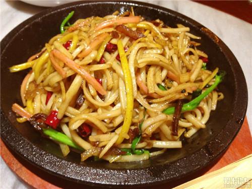 节瓜花胶瘦肉汤圆 2026年花胶瘦肉汤的做法大全