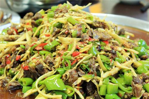 节瓜花胶瘦肉汤圆 2026年花胶瘦肉汤的做法大全
