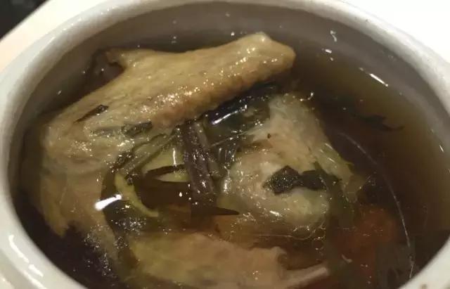 花胶可以跟竹蔗一起煮汤吗 2026年花胶竹荪煲汤的做法大全 花胶可以跟竹蔗一起煮汤吗 2026年花胶竹荪煲汤的做法大全