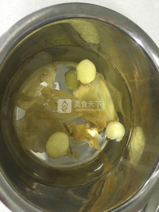 花胶炖猴头菇的功效与作用 2026年花胶炖猴头菇的功效与作用是什么