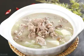 炖羊肉时，最忌放八角，只需要3种香料，味道鲜美无膻味图片