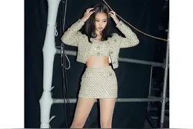 “人间香奈儿”Jennie,私下穿衣真是不一般！敢穿敢搭衣品高图片