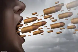 澳洲跑步女被限期离境，郭某鹏被判刑一年半，许可馨会受何惩罚呢图片