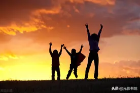 素书：能交心，相伴一生的朋友，有这三个因素就可以图片