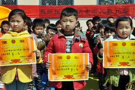 “最凶”的数学老师，全班平均分排第一，坦言：上课时多强调3点图片