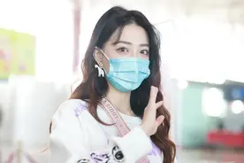“上长下短”怎么穿才时髦？跟徐璐配中筒靴，早秋这样穿准没错图片