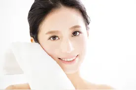 生活小妙招：睡前热毛巾敷脸的好处图片