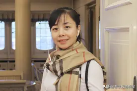 王二妮：父亲步行800里给她挣学费，她回报双亲的方式令人泪目图片