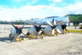 王伟迫降的美军EP-3侦察机：在海南被拆卸，租用俄罗斯飞机运回国图片