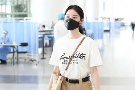 张俪现身机场，169的个子身材比例也好，典型的东方美女图片