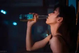 听一首歌缓解一下疲惫的心情图片