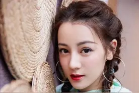 女明星们都爱少女感小心机 超减龄双辫子快安排图片
