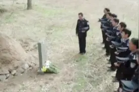 《灵魂摆渡》剧组有多穷？别墅是别人剩的，烈士被埋进“土包”图片