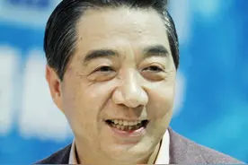 张召忠为什么这么厉害？军事上的事为什么都知道？图片