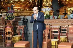 李嘉诚花费15亿建寺庙，大佛24K镀金，是建的寺庙还是个人墓地？图片