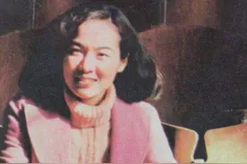 撤侨令下，著名歌星远嫁美国成美籍，患病后越发“凄惨”无人识图片