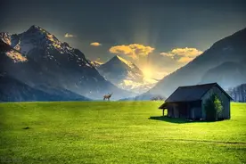 汽笛一声，五百里外；人走曲在，人走心留，请听图片