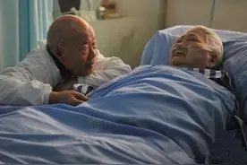 七旬大爷讲述心酸经历：供出俩清华研究生，晚年还是住进了养老院图片