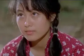 1985年，一万两千名观众站在雨中看完一部电影，电影名叫人生图片