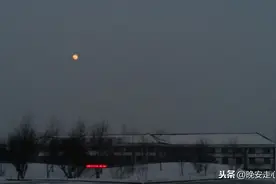 在没有能力的年纪，遇到了最想保护一生的人图片