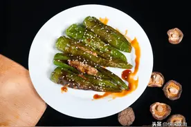 好吃下饭醋溜辣椒，上班族必学的一道菜，回家直接开吃图片