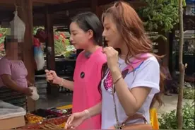 张雨绮现身腿细成棍，脚踩10厘米荧光厚底鞋，网友：这鞋有两斤图片