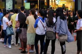 3.5元一瓶的奶茶，年销量突破40亿！成功问鼎中国奶茶之王图片