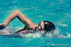 自由泳换气选哪边？三个方式选一种图片