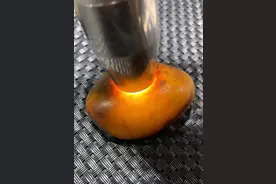 懒虫玉；辨别和田玉好坏，教你打光看玉图片