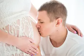 男人的最晚生育年龄是多少岁？医生忠告：最好别超过这个临界线图片