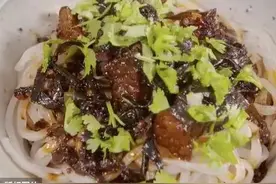 家庭版红烧牛肉面隔壁的小孩馋的哇哇哭图片