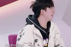 胖女孩学芭蕾想结婚被女主持嘲讽，大张伟三次回怼：好好说话吧图片