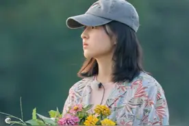 张子枫邻家妹妹的穿搭法则，少女感十足，温暖自然图片