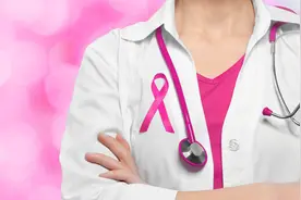 乳腺癌早期会有三处疼痛，到底是哪三处痛？肿瘤科医生给出了答案图片