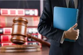 收费10元，帮人PS公章造假证明 湖北恩施一摄影店老板获刑图片