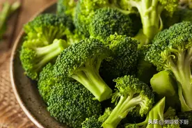 炒菜时，这7种蔬菜必须焯水，为了家人好，这一步再懒也要做图片