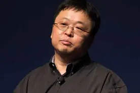 老罗的秃头与梦想图片