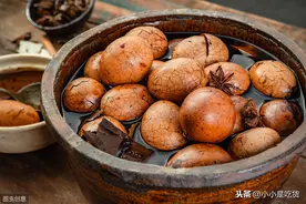 茶叶蛋是一种广受欢迎的小吃，用什么茶叶煮茶叶蛋好呢？图片