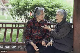 60岁的老人交过公粮，是否有养老金？图片