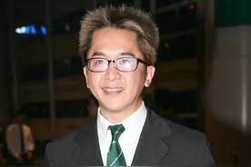 53岁邓兆尊持4亿资产养三女友月开销20万，新三太身材圆润最受宠图片