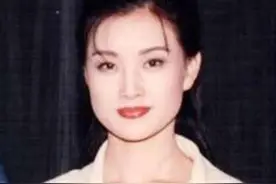 励志的宋祖英：12岁丧父，弟弟成聋哑人，逆袭成名，39岁高龄生子图片