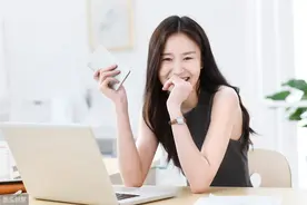 给欲望瘦身，做一个内心充实的人，不要被虚幻的欲望蒙蔽了双眼图片