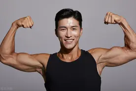 每天练一会就长肌肉图片