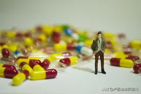 西地那非速效口崩片和九块钱薄膜衣片哪个好？要根据药物优势选择图片