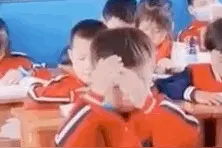 萌翻了！小学生实力演绎“把知识装进脑袋”，这波操作666图片