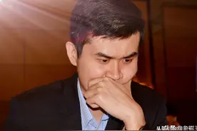 世界上下象棋最厉害的男人，王天一大破郑惟桐飞刀，吃成光老帅了图片