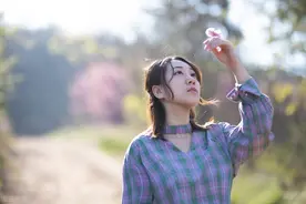 感情揭秘：为什么有攻击性的女人，才会让男人欲罢不能图片