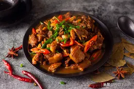 鸭子那么可爱，为什么不吃呢？醉香“啤酒鸭”好吃不上火不长胖哦图片