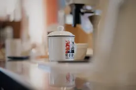 富士XA10+星曜50mm F1.4图片