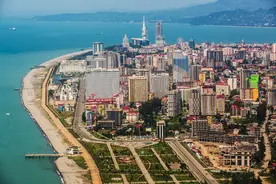 楼市底层逻辑：国情下的土地定价，10年后地产趋势探析。图片